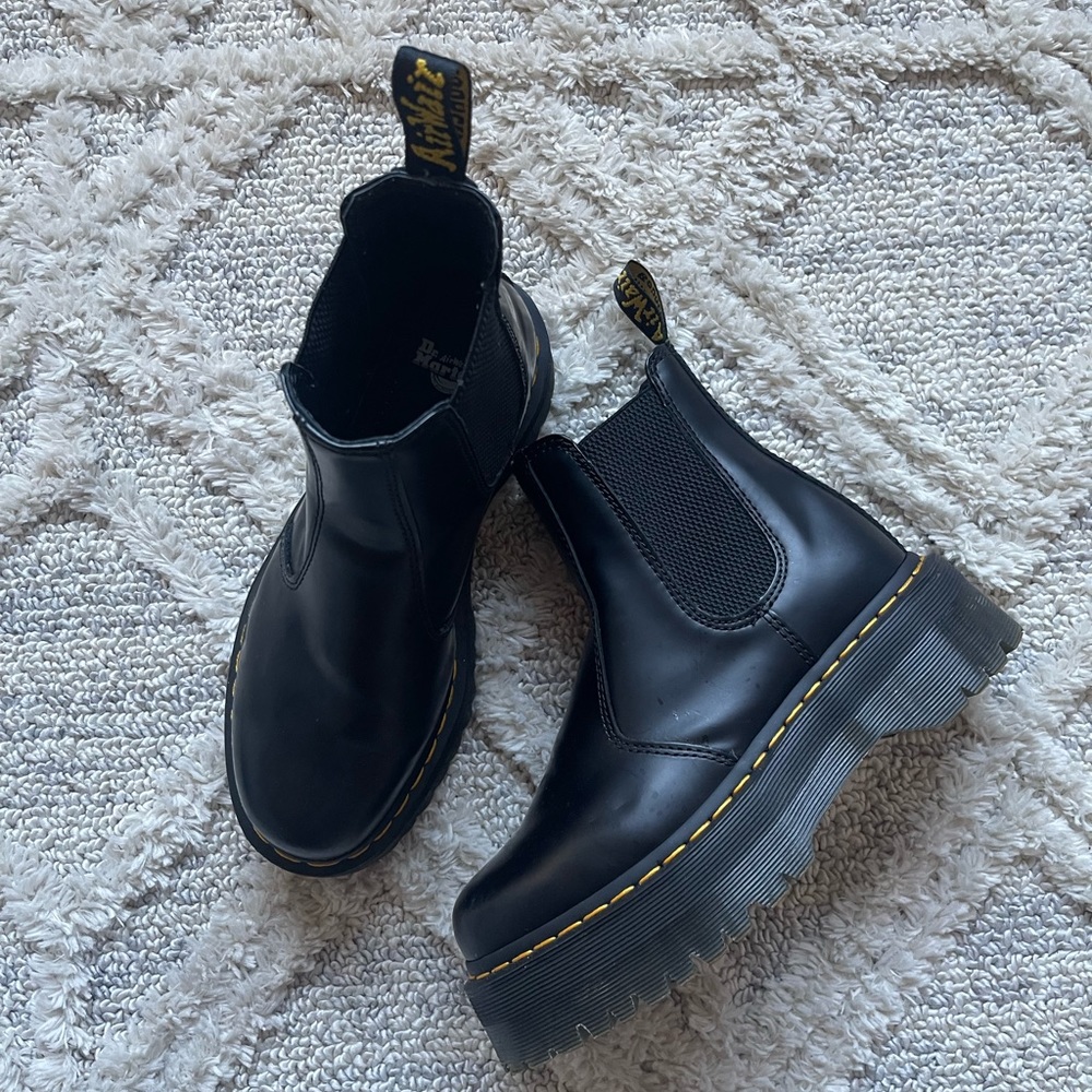 Dr. Marten 2976 Boots. Womens 7, authentic